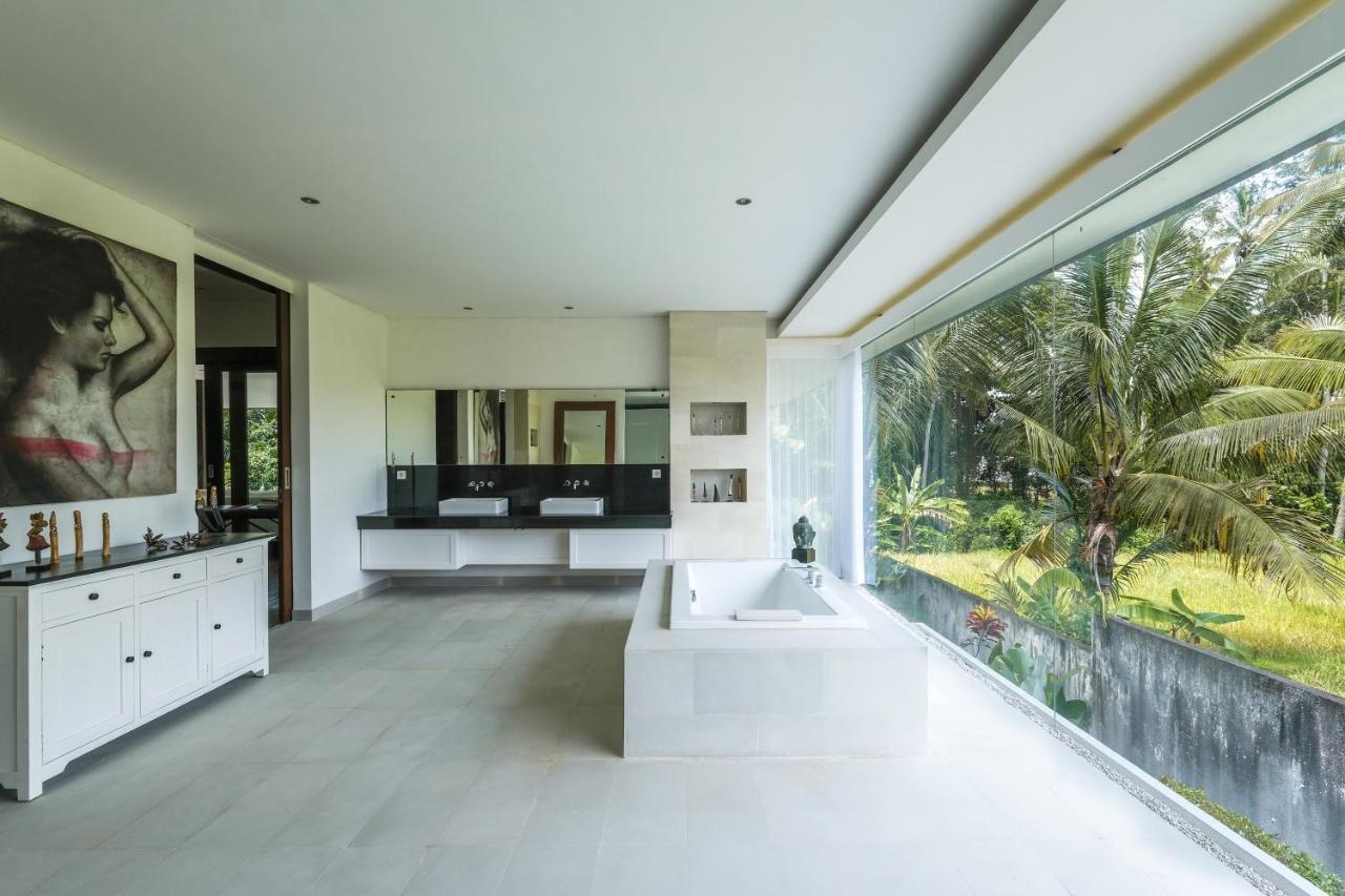 K Villa *